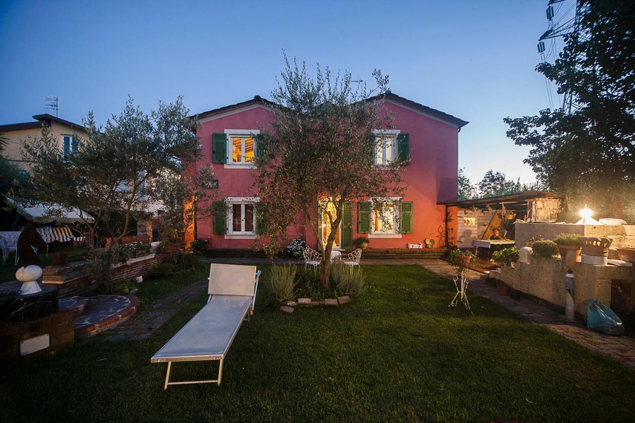 Bed And Breakfast Aurora Sarzana Ngoại thất bức ảnh
