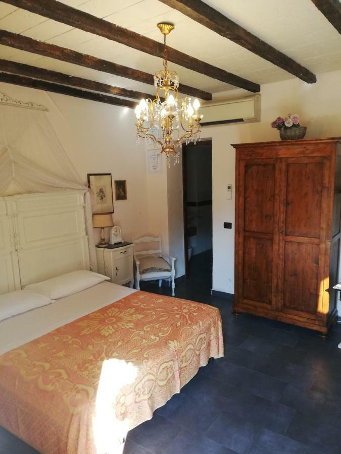 Bed And Breakfast Aurora Sarzana Ngoại thất bức ảnh